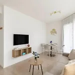 Regalia - Free Parking