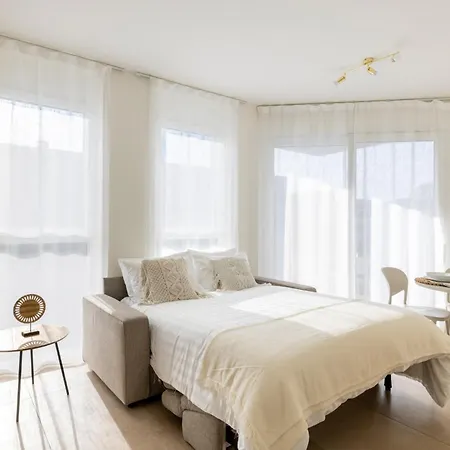 Regalia - Free Parking לוגאנו