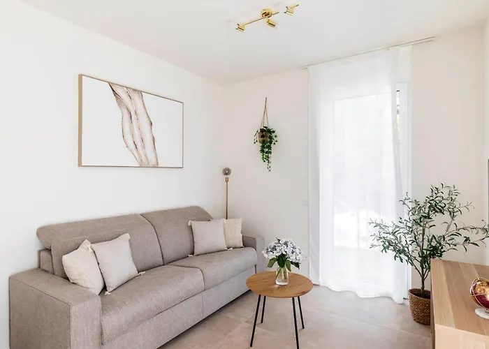 Regalia - Free Parking דירה