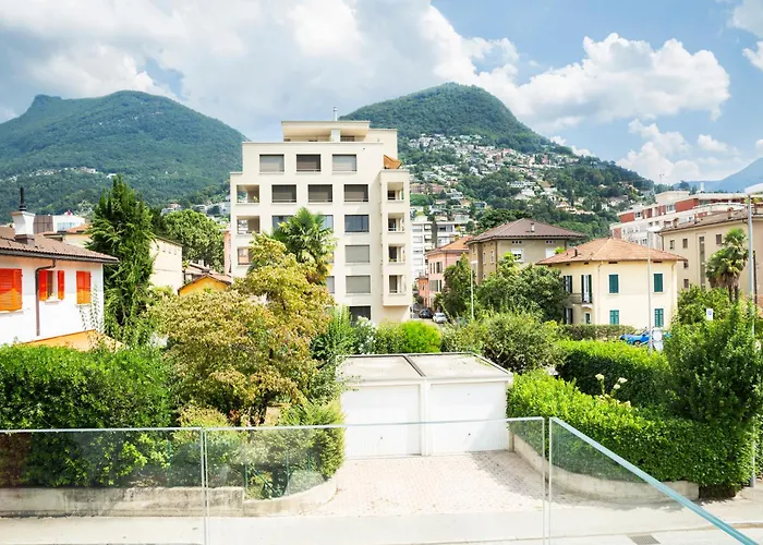 Regalia - Free Parking *