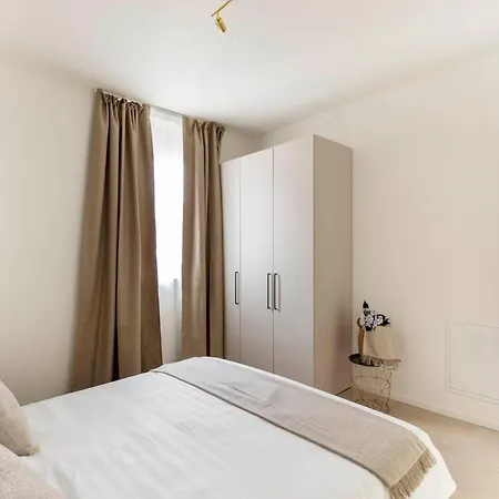 Regalia - Free Parking Apartment *