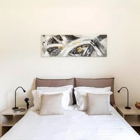 Regalia - Free Parking Lugano