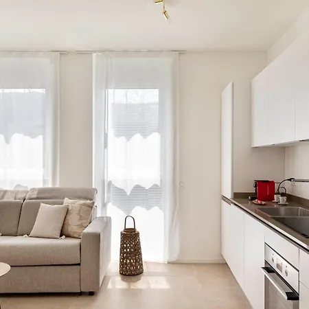 Regalia - Free Parking Apartment