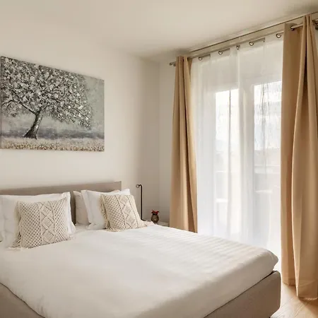 Regalia - Free Parking Lugano