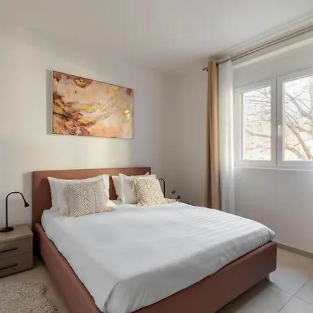 Regalia - Free Parking * Lugano